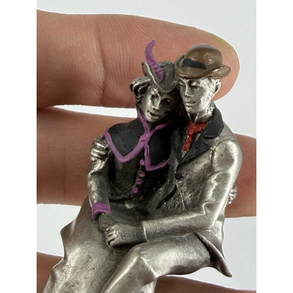 Hudson Pewter Villagers, Couple sitting on a Bench, 2 pc set